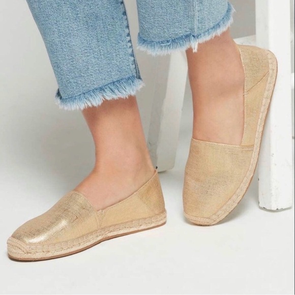 Banana Republic Women’s Gold Canvas Espadrille Flats Jute Boho Chic Resort Wear - Picture 3 of 13